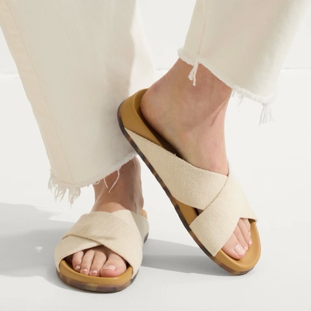 Rothy's Tan Women's The Weeknd Slider